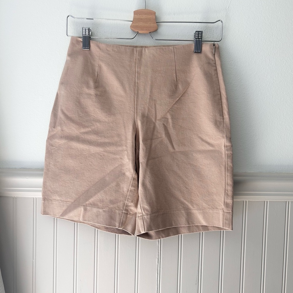 Boston Proper Tan Size 4 Women's Stretch Bermudas Like New